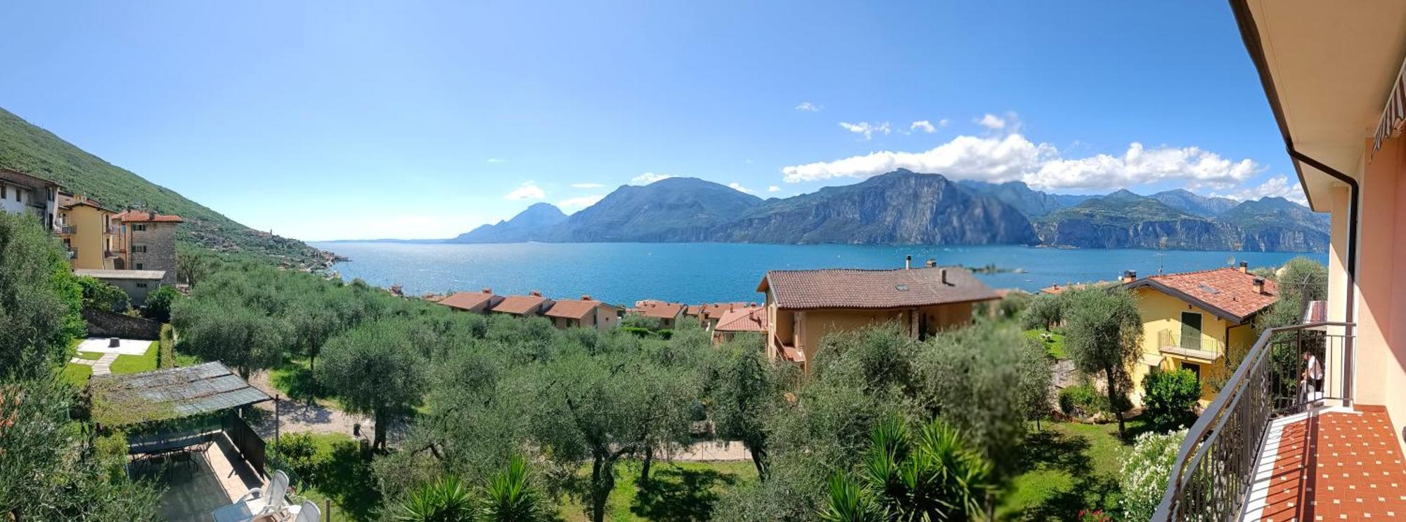 Appartamenti Casa Nina, Lago,Montagne, Uliveti Brenzone sul Garda Bagian luar foto