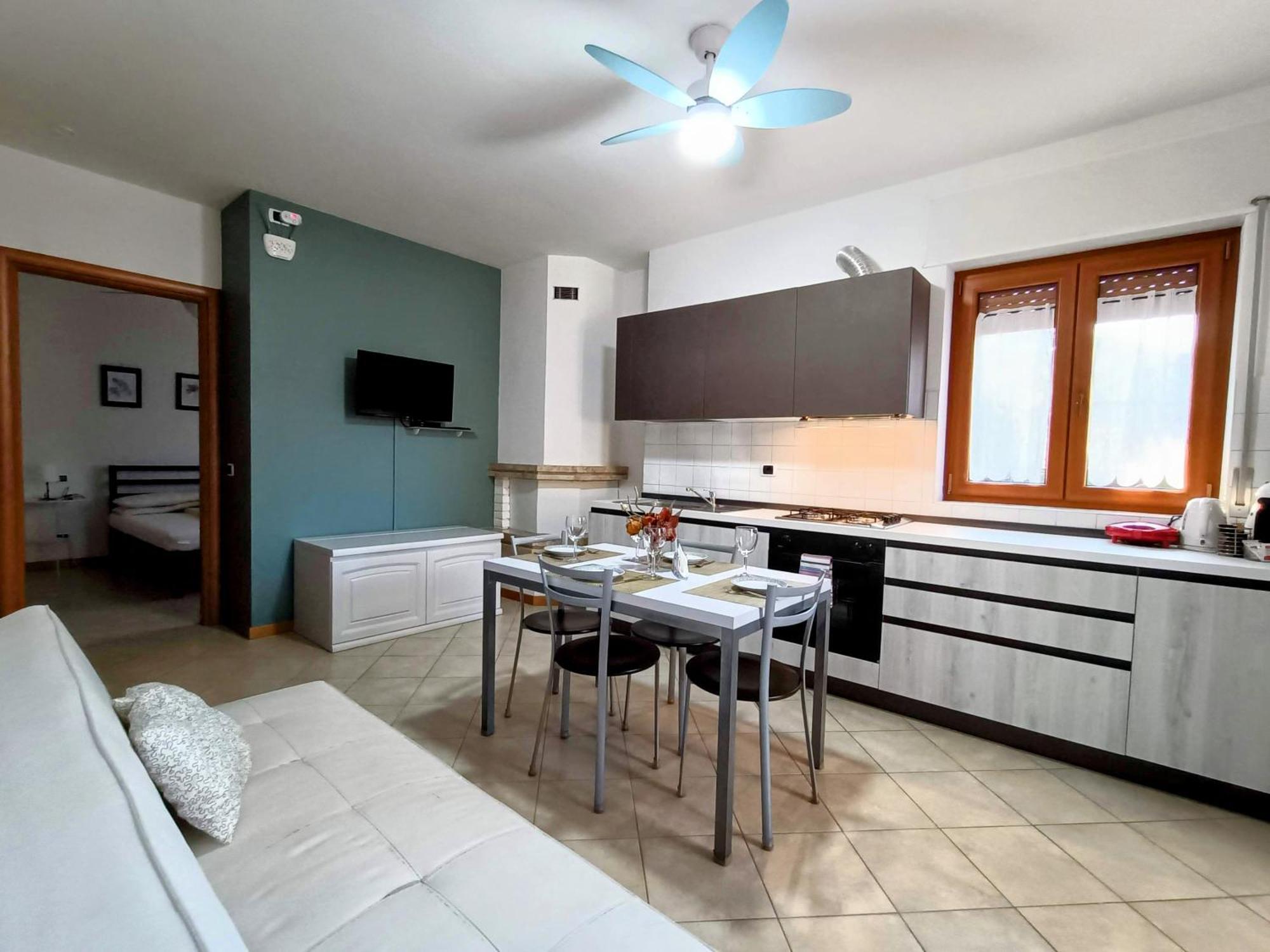 Appartamenti Casa Nina, Lago,Montagne, Uliveti Brenzone sul Garda Bagian luar foto